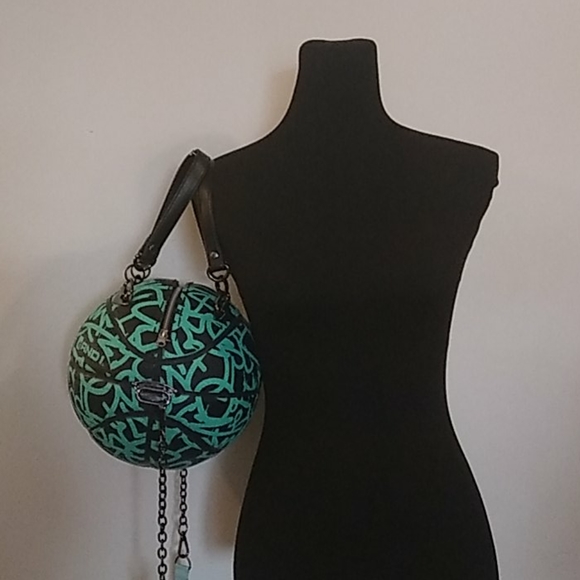 NWT HANDMADE Graffiti And1 Black&Mint Basketball Purse 🏀 - Picture 5 of 16